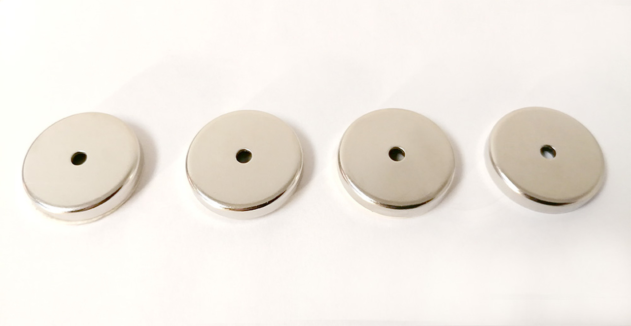 Set of 4 Magnets to be Used with Antistatic Elastic Cord Set (51409-061B)